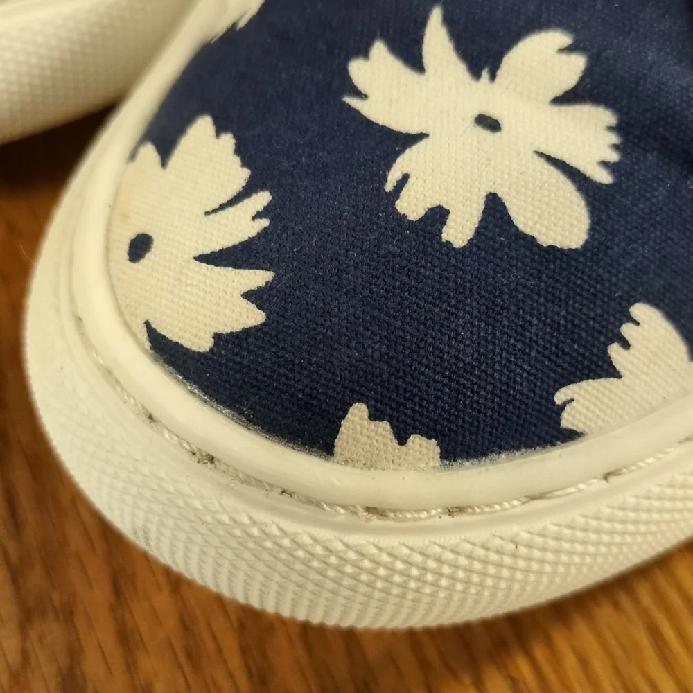 J. Crew Road Trip Printed Navy Floral Canvas Sneakers Size 8